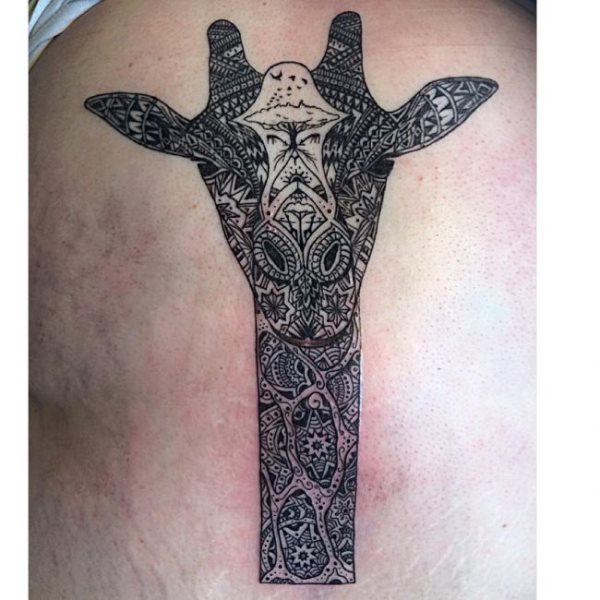 tatuaggio giraffa 202