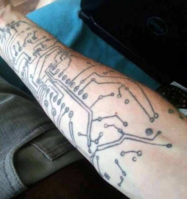 tatuaggio circuito elettrico 69