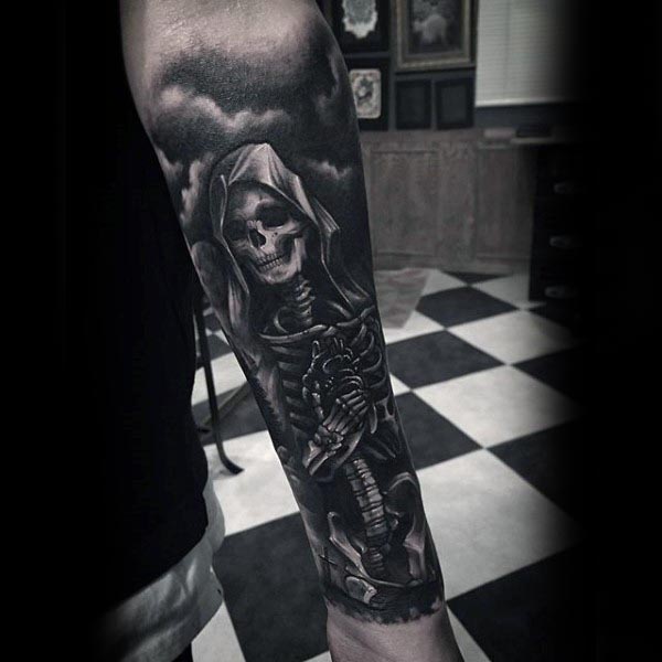 tatuaggio ossa 111