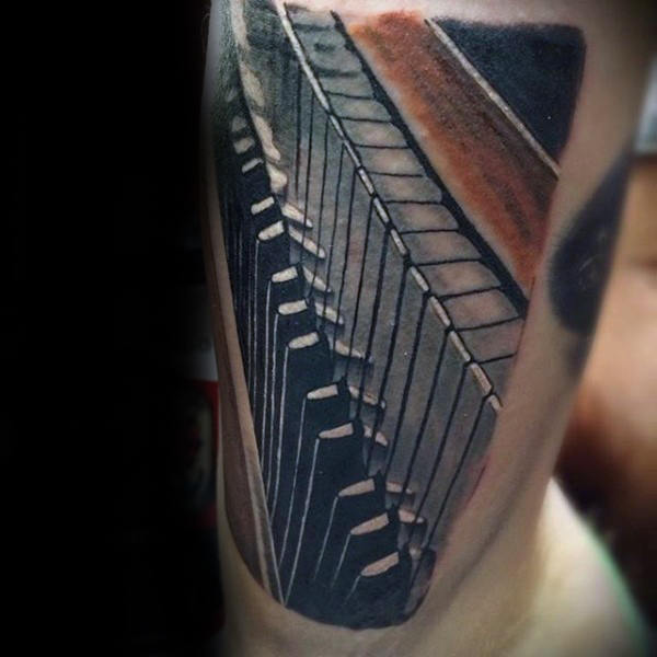 tatuaggio pianoforte tastiera 07