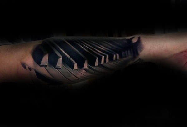 tatuaggio pianoforte tastiera 107