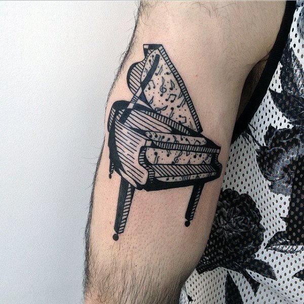 tatuaggio pianoforte tastiera 91