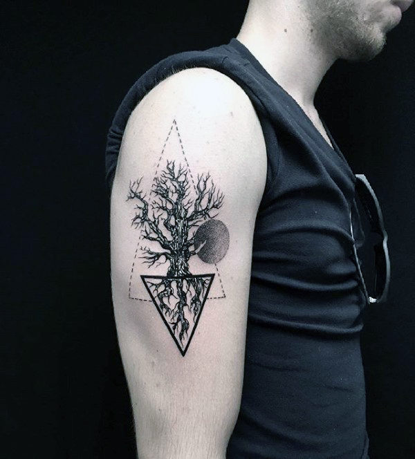 tatuaggio radici di albero 19