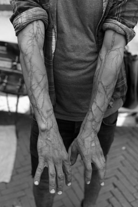 tatuaggio radici di albero 73