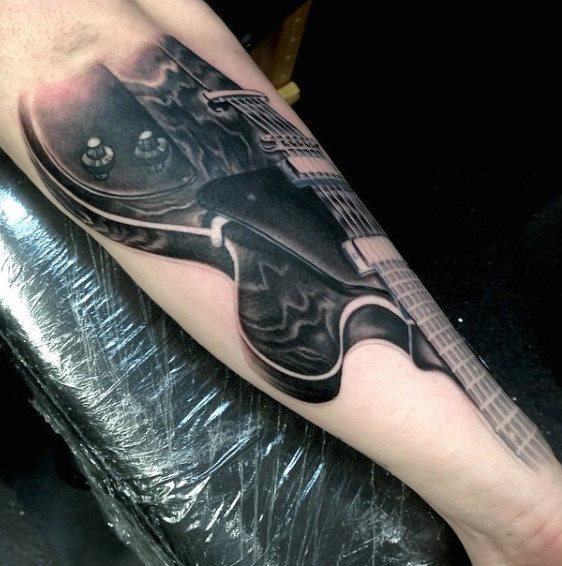 tatuaggio chitarra 53