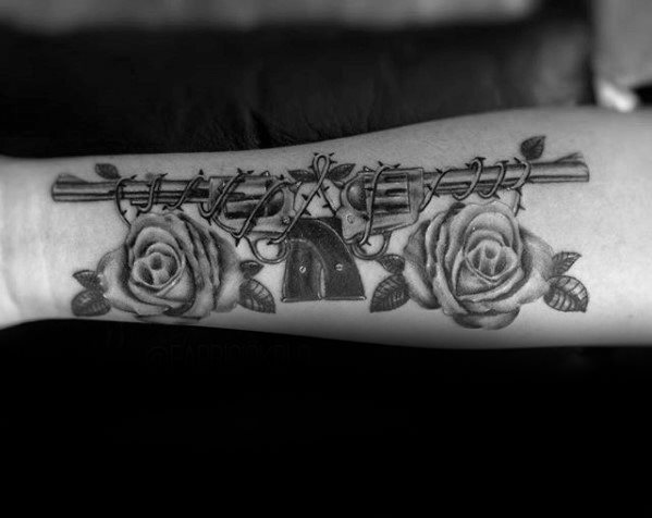 tatuaggio guns and roses 29