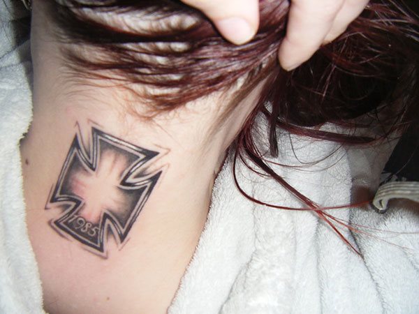 tatuaggio croce 424