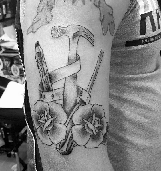tatuaggio falegname carpentiere 25