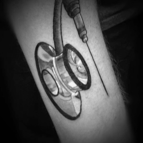 tatuaggio stetoscopio 76