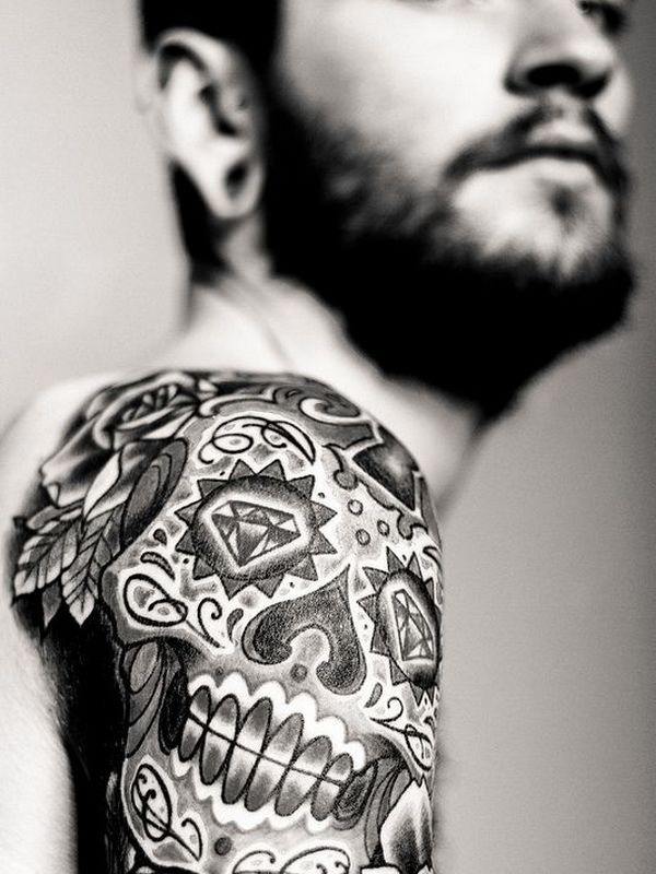 160 tatuaży z czaszkami: wzory i znaczenie