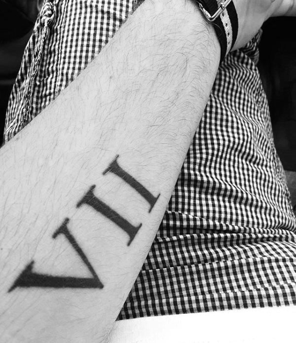 tatuaz cyfry rzymskie 95