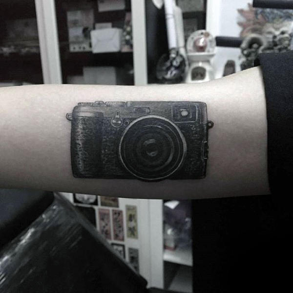 tatuaz aparat fotograficzny 133