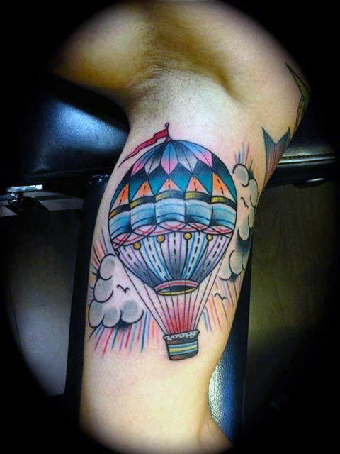 tatuaz balon na gorace powietrze 25