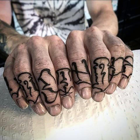 tatuaj 22