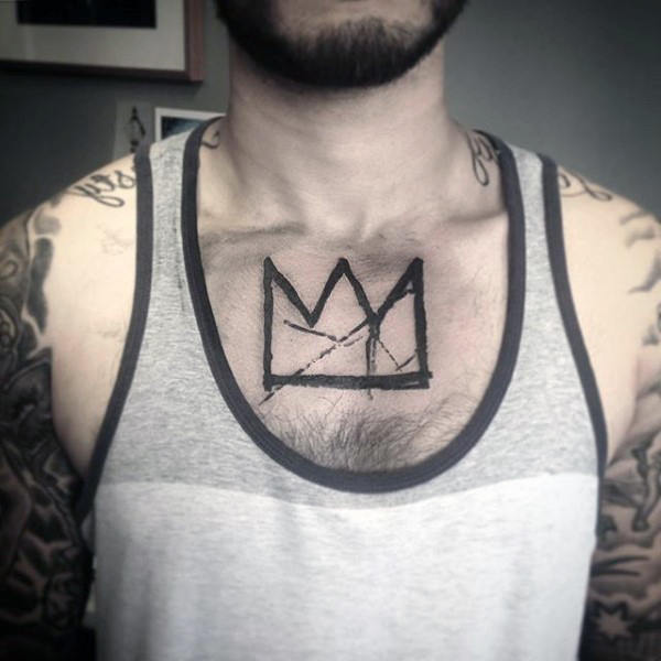 95 de tatuaje cu coroane regești (cu semnificația lor)
