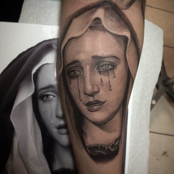 160 de tatuaje cu Fecioara Maria (cu semnificațiile lor)