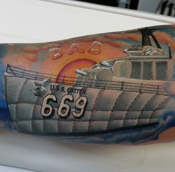 tatuaj 44